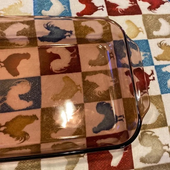 Vintage 3-Quart Oblong Cranberry Glass Pyrex Baker - Picture 3 of 15